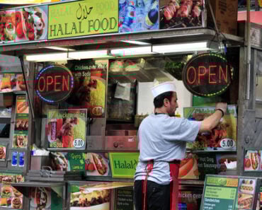 Top 10 Halal Street Food Items You Need to Try