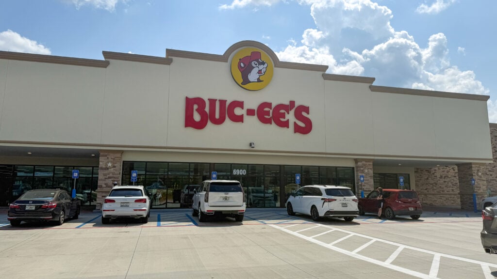 Buc-ees Review
