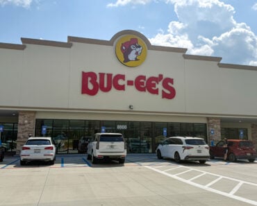 From Brisket to Beaver Nuggets: A Genuine Buc-ee’s Review