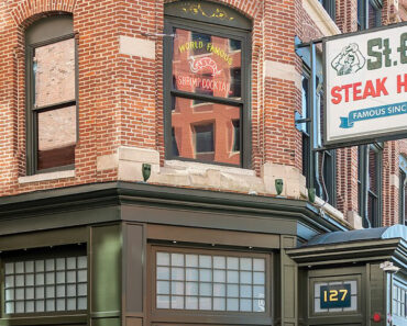 The Extreme Challenge Of The St. Elmo Shrimp Cocktail Eating Contest