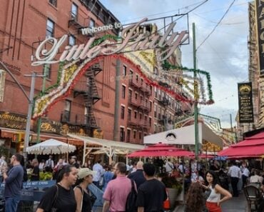 New York’s Fastest Cannoli Eating Competition At The Feast Of San Gennaro