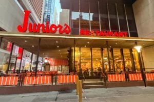 Junior's Restaurant Review