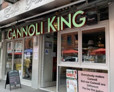 Does Caffé Palermo Cannoli King Make the Best Cannoli on Earth