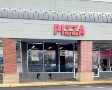 Eddie’s Pizzeria Ronkonkoma Review, A Classic Long Island Pizza Shop Serving Locals Since 1976