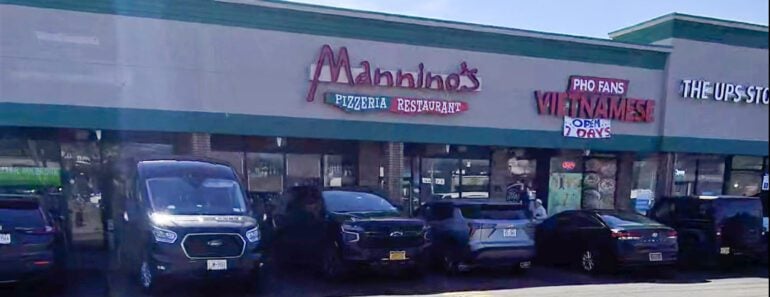 Mannino’s Pizza in Smithtown Delivers One of Long Island’s Best Old School Slices